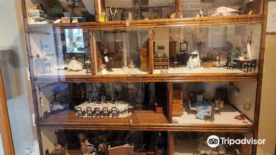 Dickinson Museum Center & Badlands Dinosaur Museum