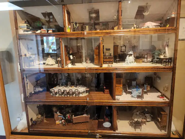 Hotels near Dickinson Museum Center & Badlands Dinosaur Museum