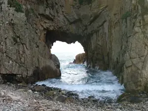 하쿠산도몬