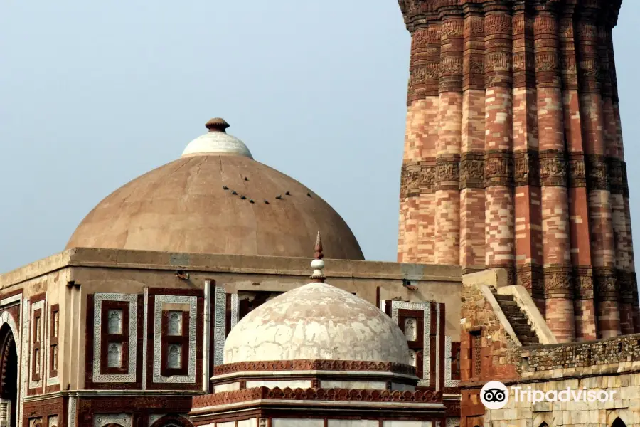 Imam Zamin's Tomb