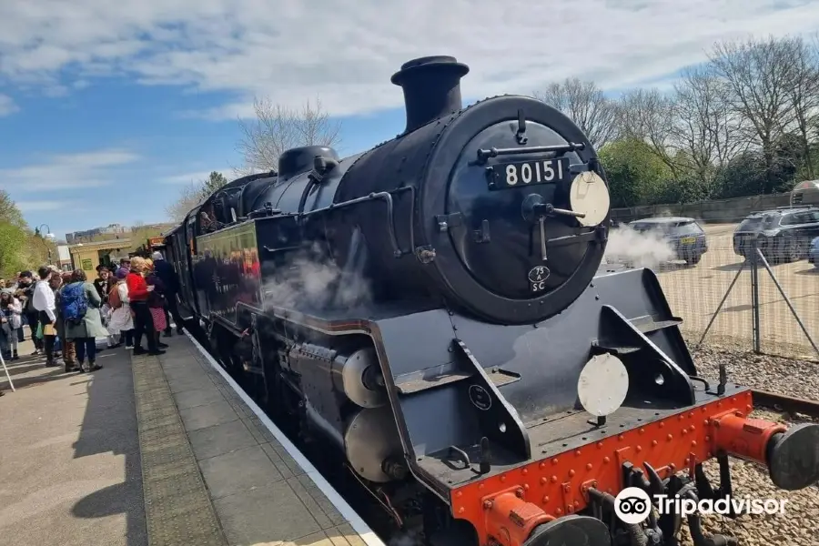 Bluebell Railway - (Sheffield Park, Station)