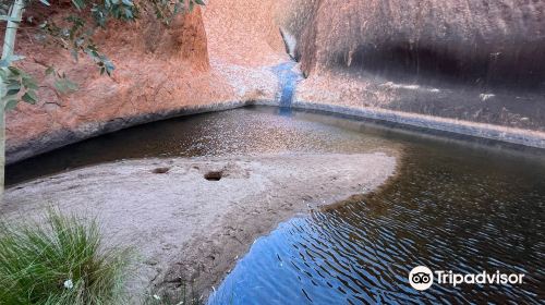 Muṯitjulu Waterhole