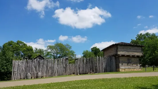 Apple River Fort