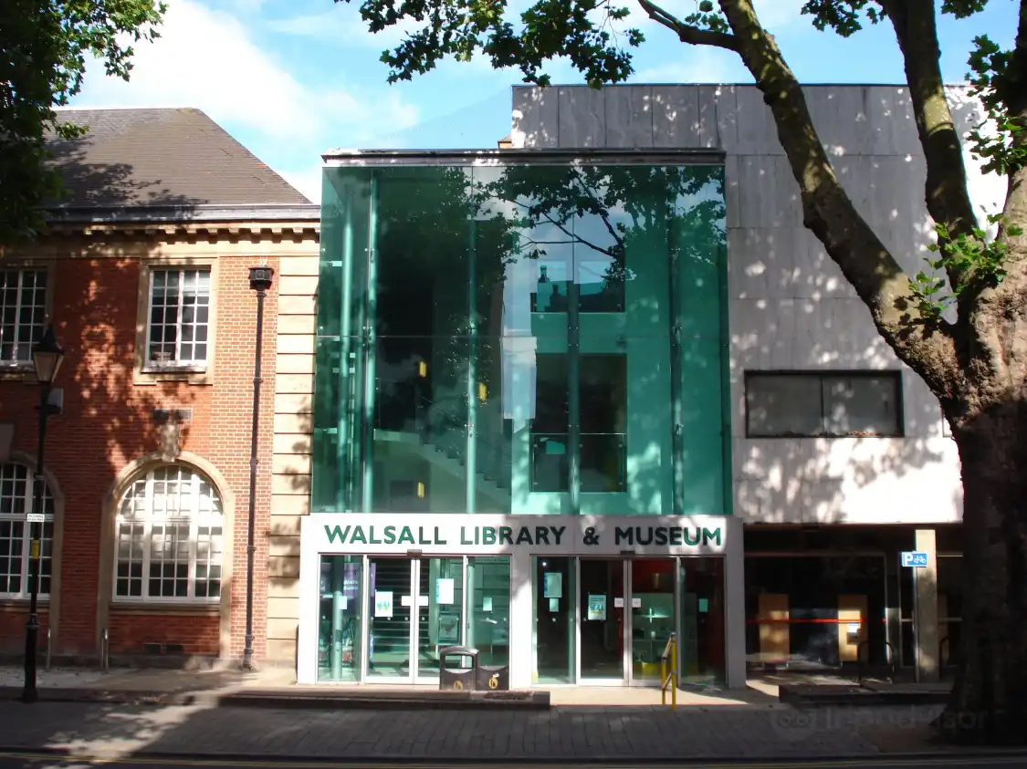 Hotels near Central Library