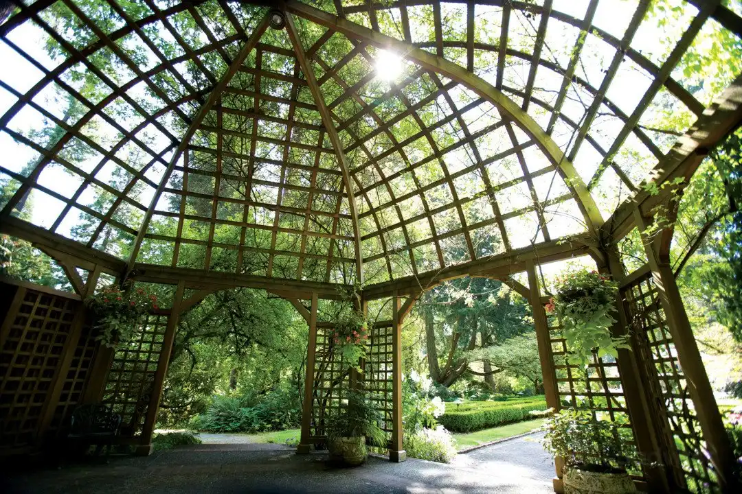 Lakewold Gardens附近的飯店