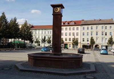 Uhren- und Jahreszeitenbrunnen