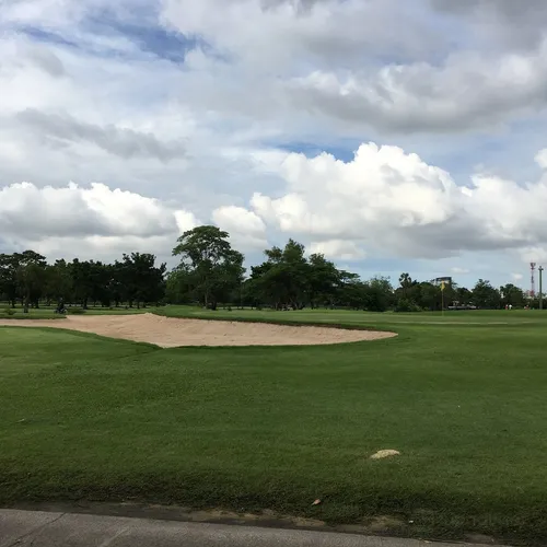 สนามกอล์ฟ ยูนิโก้ กรองเด้ กอล์ฟ คอร์ส