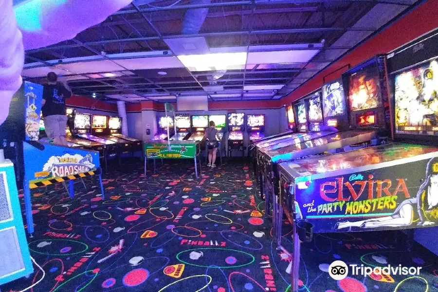 The Original Pinballz Arcade