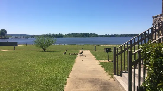 レイクポイント州立公園