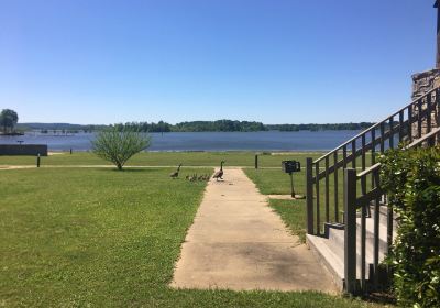 Lakepoint Resort State Park