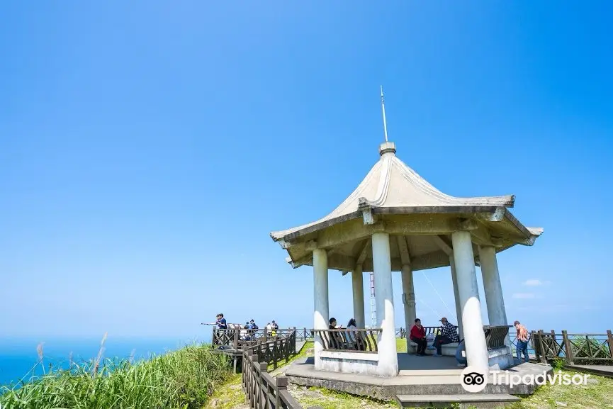 Jilong Mountain Hiking Trail