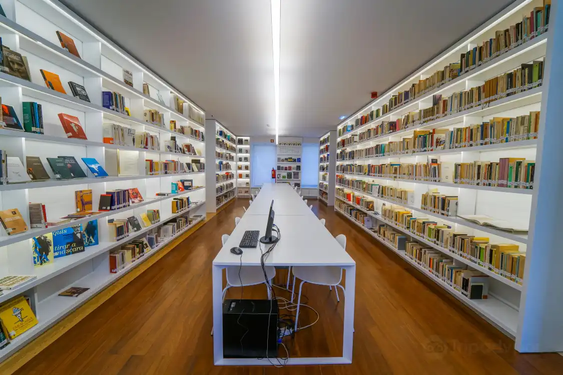 Casa Fernando Pessoa 주변 호텔