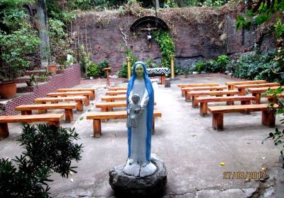 Chapel by the Ruins