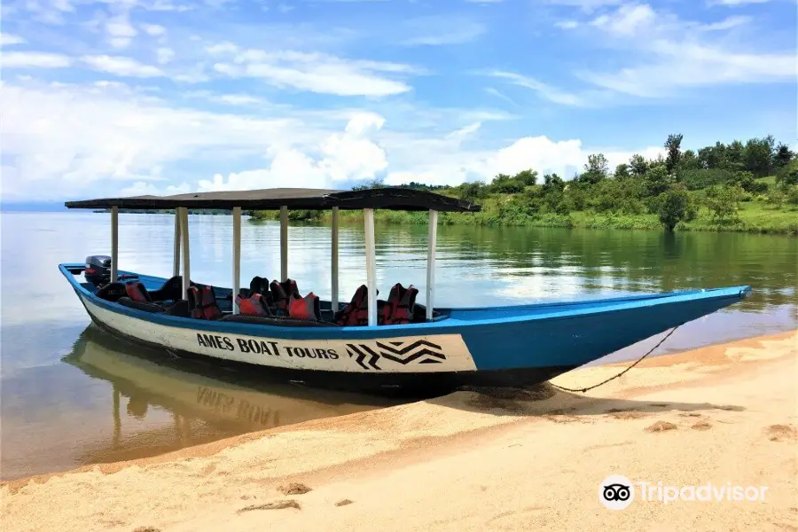 Ames Boat & Tours