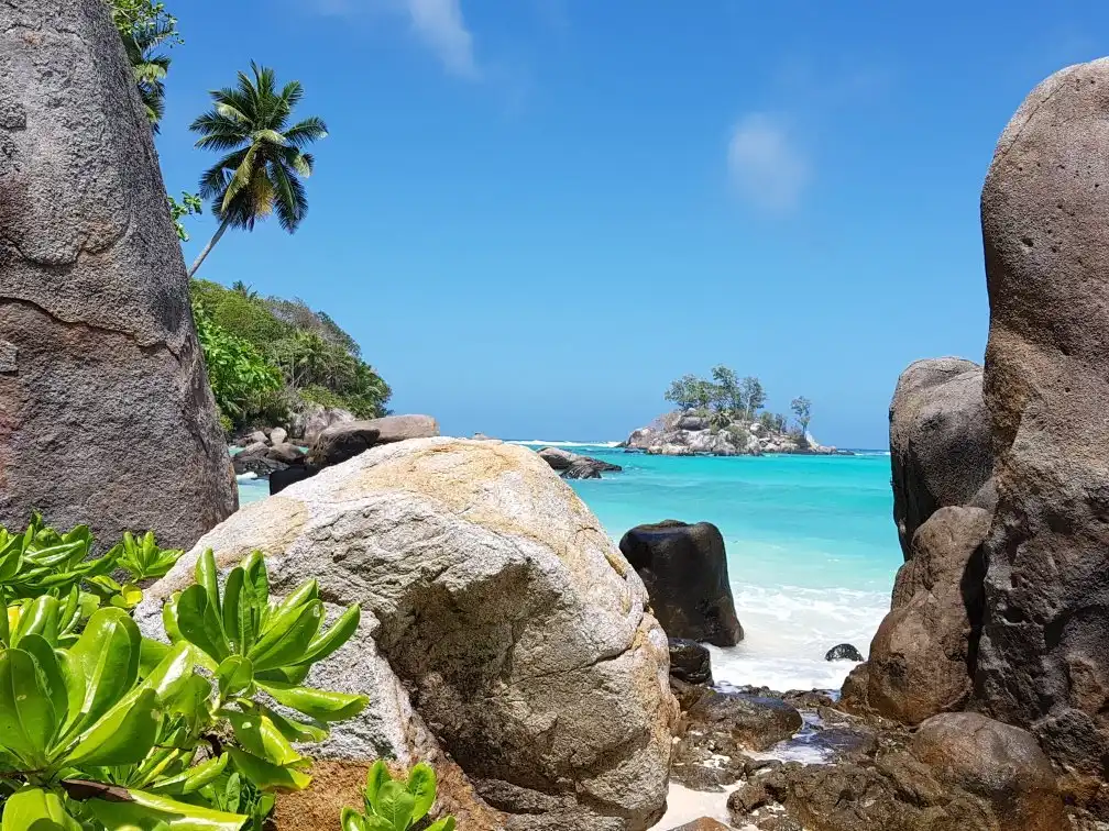 Hotels near Fairyland Beach