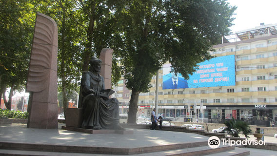 Kamal Khujandi Statue