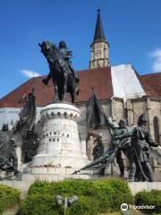 Monumento a Matías Corvino en Cluj-Napoca