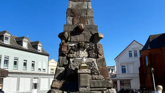 Klamottendenkmal