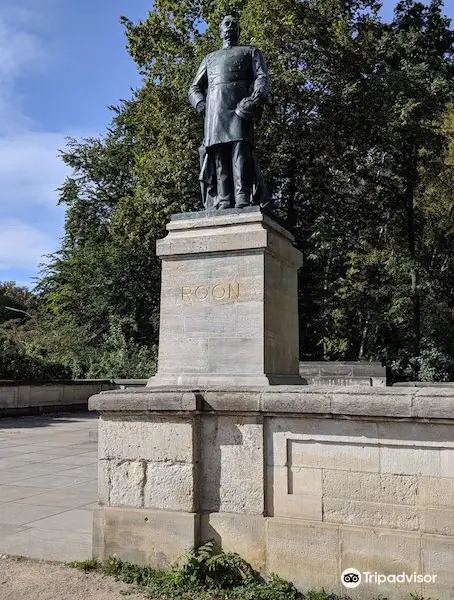 Memorial to Albrecht Graf von Roon