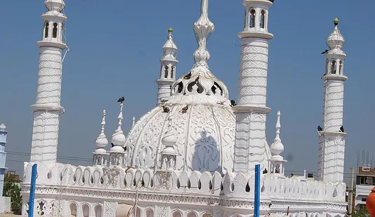 Ameen Peer Dargah Shrine