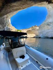 Rent Boat Milos