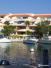 Puerto Aventuras Beach Marina and Golf Resort