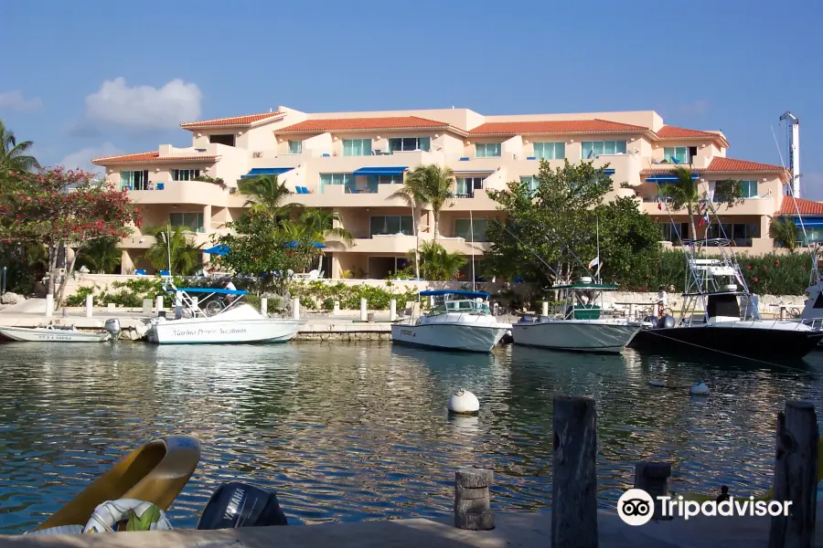 Puerto Aventuras Beach Marina and Golf Resort