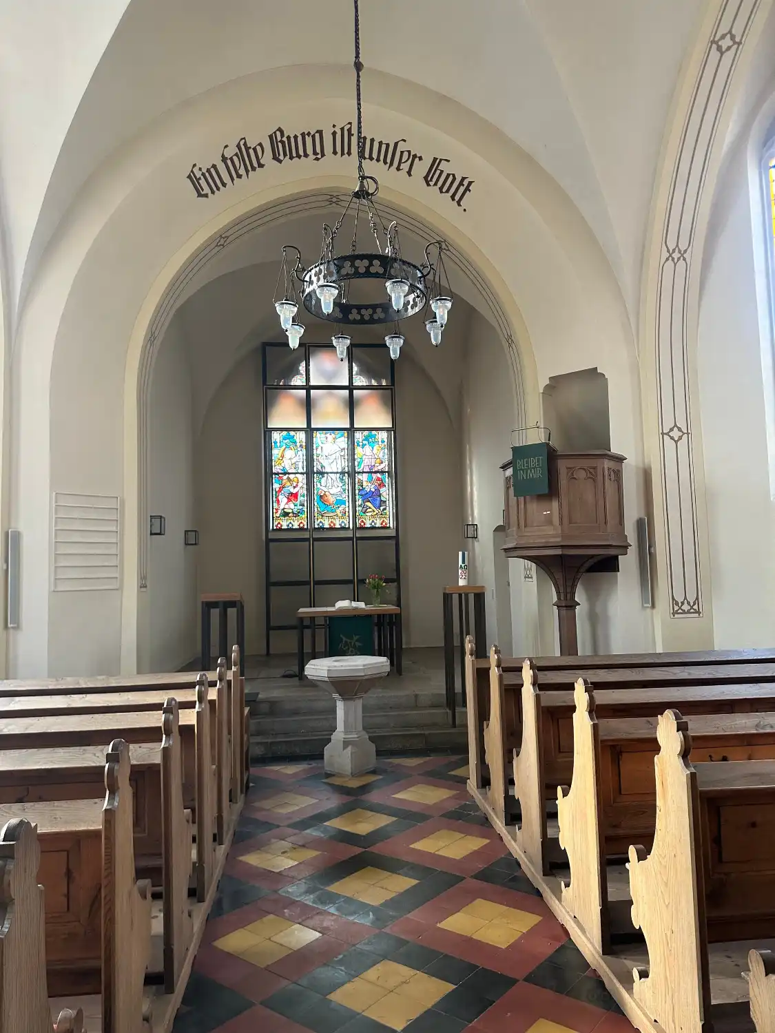 Hotels near Evangelisch-Lutherische Aufstehungskirche