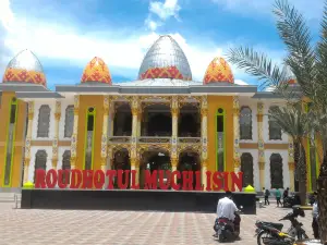 Roudhotul Muchlisin Mosque