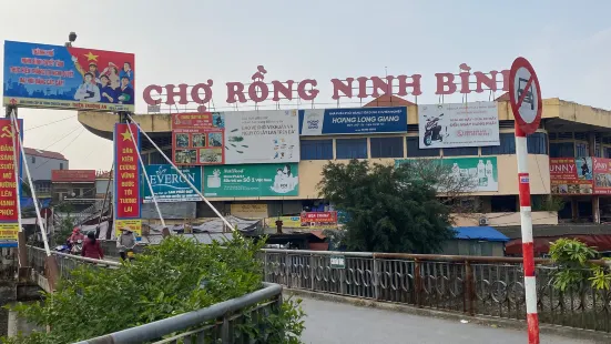 Rong Market Ninh Binh