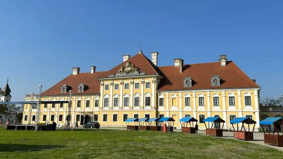 Vukovar Municipal Museum / Castle Eltz