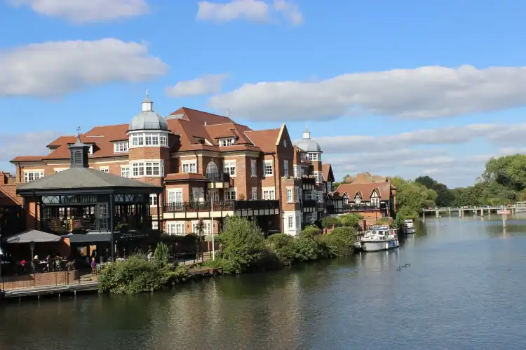 Hotels near Alexandra Gardens