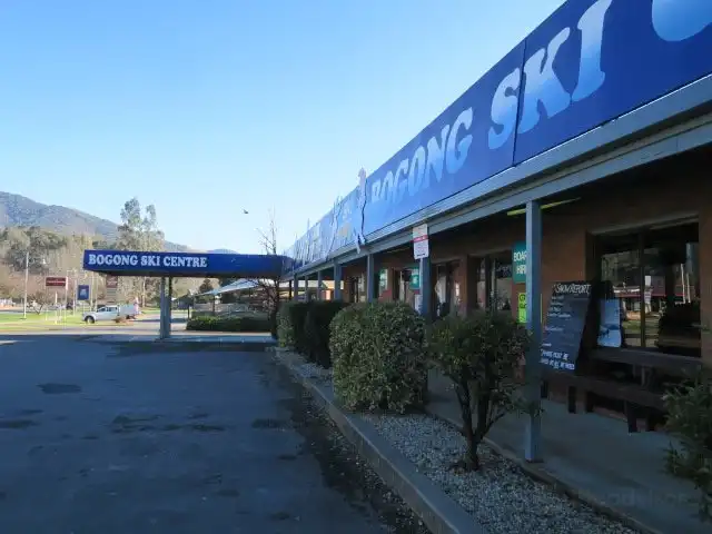 Hotels in Tawonga South