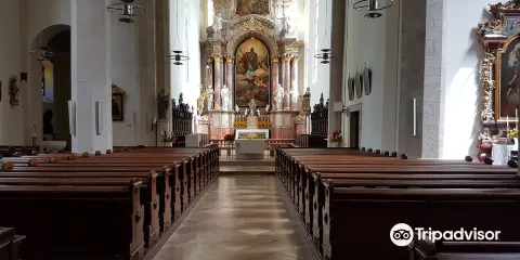 Stadtpfarrkirche - Kath. Pfarrkirche hl. Martin