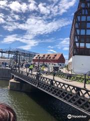 Chain Bridge