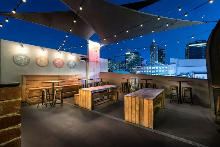 Hotels near Northbridge