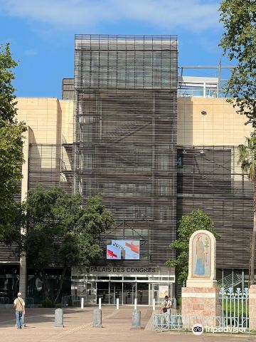 Congress and exhibition palace