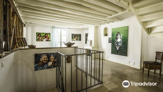 Galerie Ici et Ailleurs