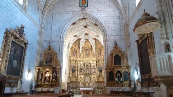 Iglesia Parroquial de Santiago Apostol