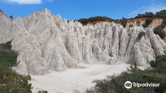 White Sandstone Mountains