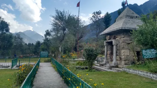 Mamaleshwar Temple