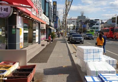 Tongyeong traditional central market