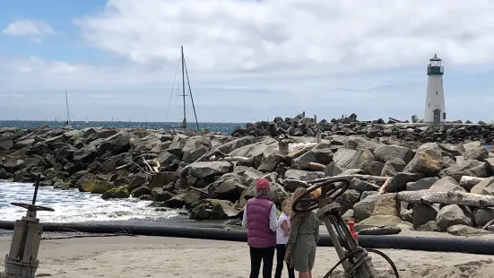 Twin Lakes State Beach