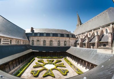 Abbey Montivilliers