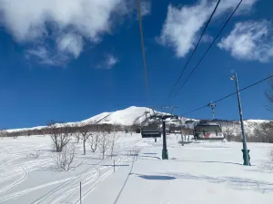 安努普利國際滑雪場