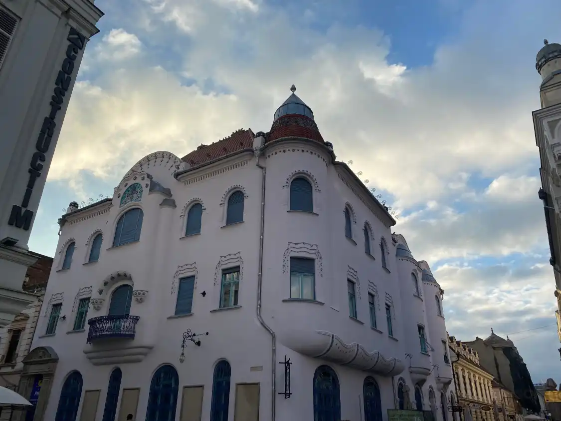 Hotel in zona Banca de Scont