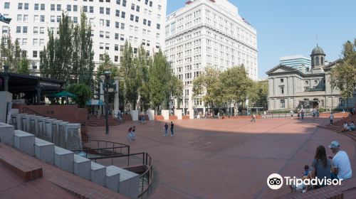 Pioneer Courthouse Square