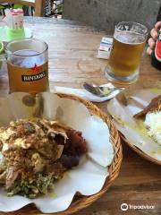 Warung Babi Guling Ibu Oka 3