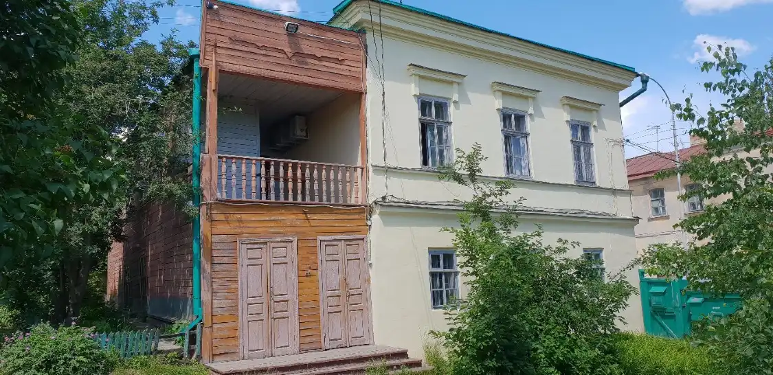 Hotels near N. Chernyshevskiy's Memorial Estate