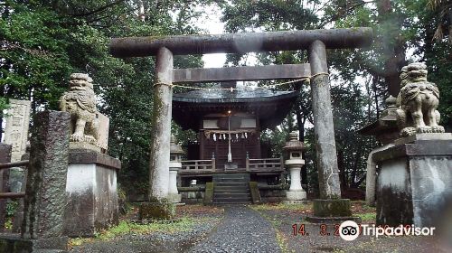 曾屋神社